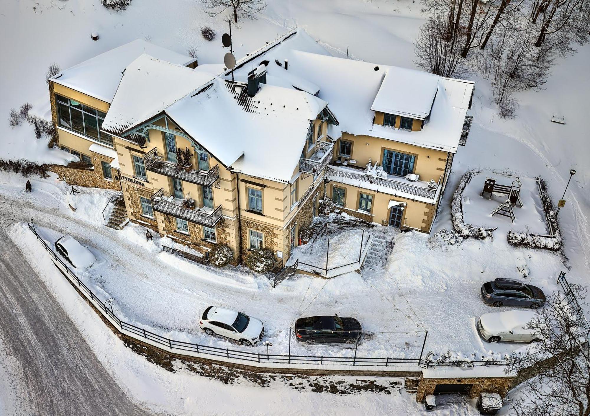 Residence Vyhlidka ยันสแก ลาสเนีย ภายนอก รูปภาพ