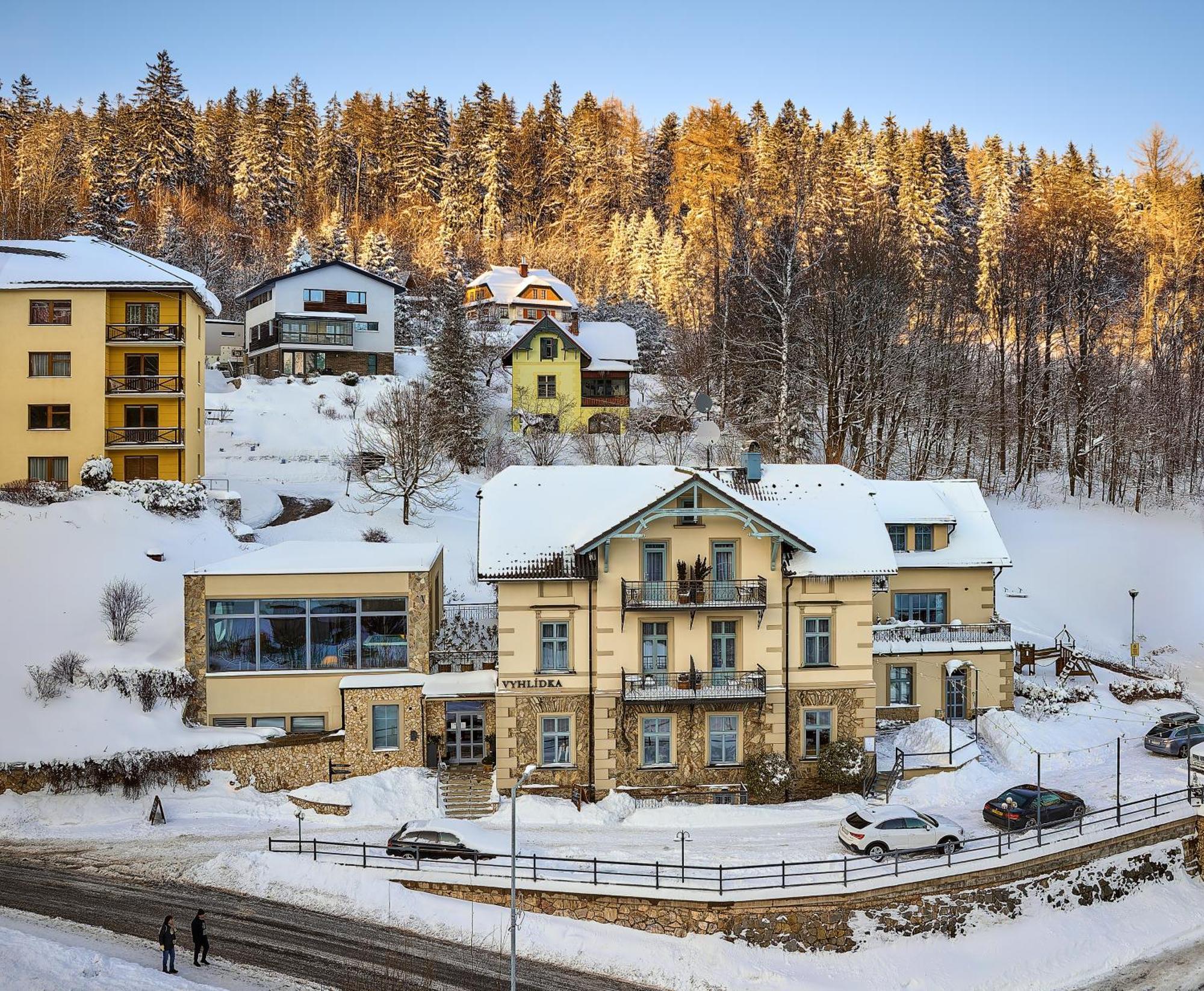 Residence Vyhlidka ยันสแก ลาสเนีย ภายนอก รูปภาพ
